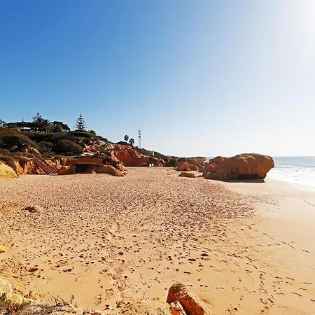 Albufeira Delight With Pool By Homing Lejlighed Guia (Faro)