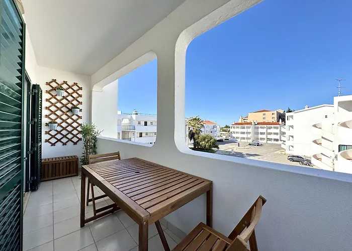 Albufeira Delight With Pool By Homing 아파트 기아